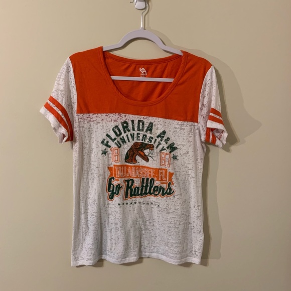 Knights Apparel for Her Tee size Large (Juniors) - Picture 2 of 8